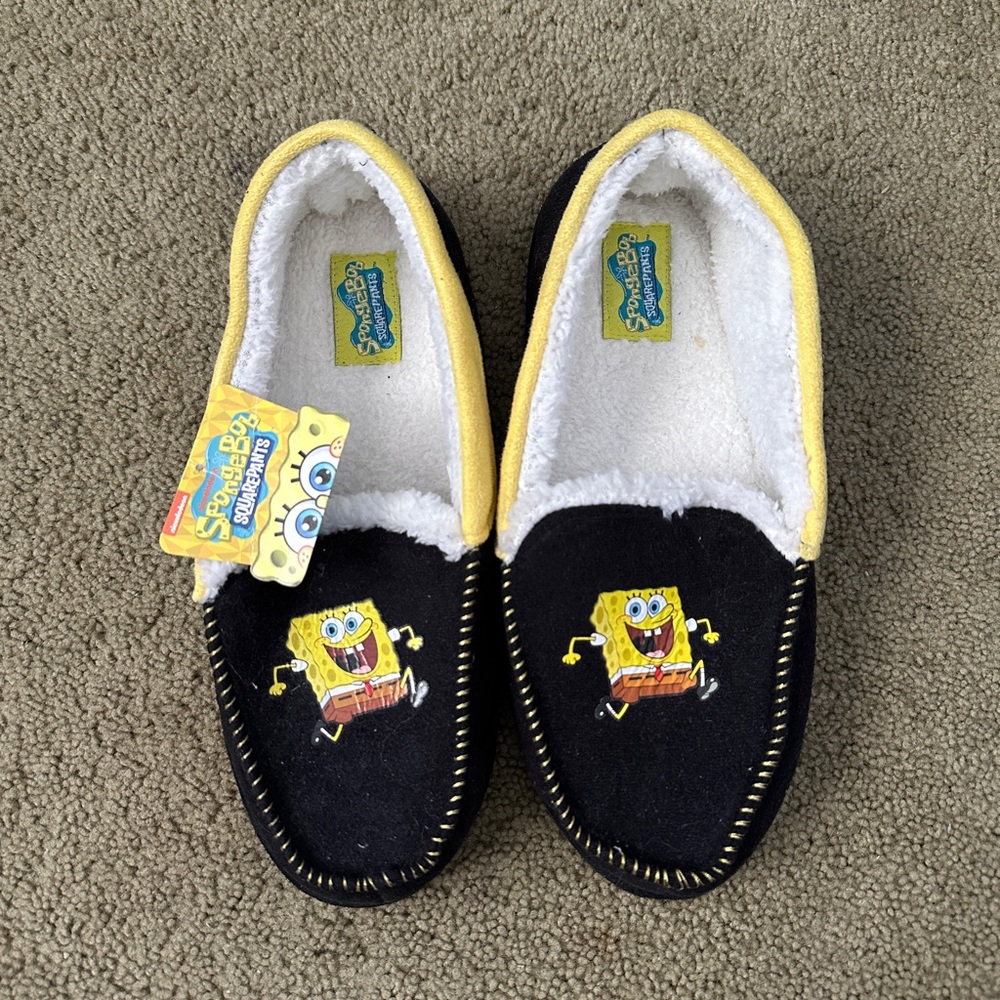 NWT MEN’S SPONGEBOB SQUAREPANTS SLIPPERS